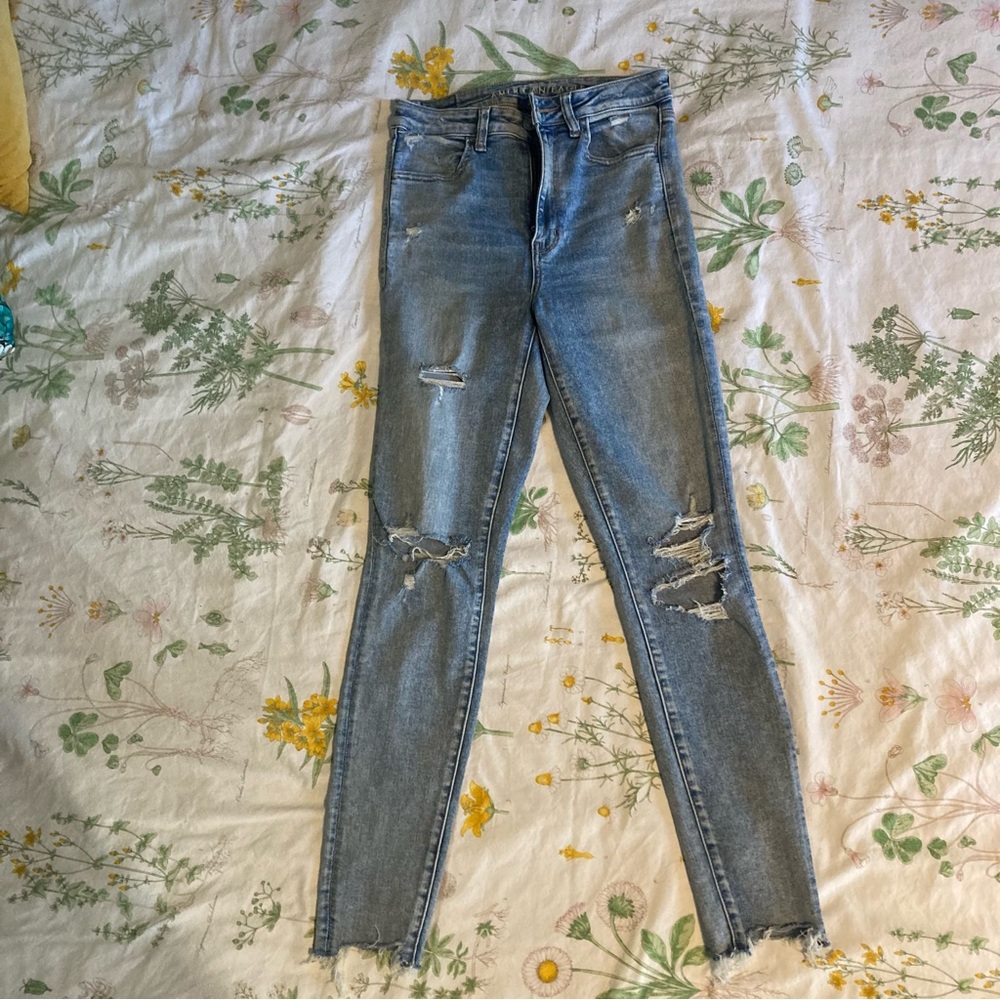 American Eagle Outfitters Light Blue Distressed Skinny Jeans